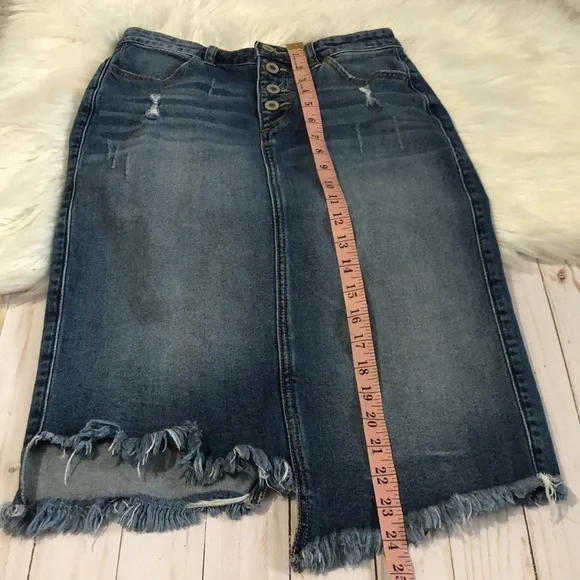 KanCan skirt size XS. (24 waist) - Picture 12 of 12